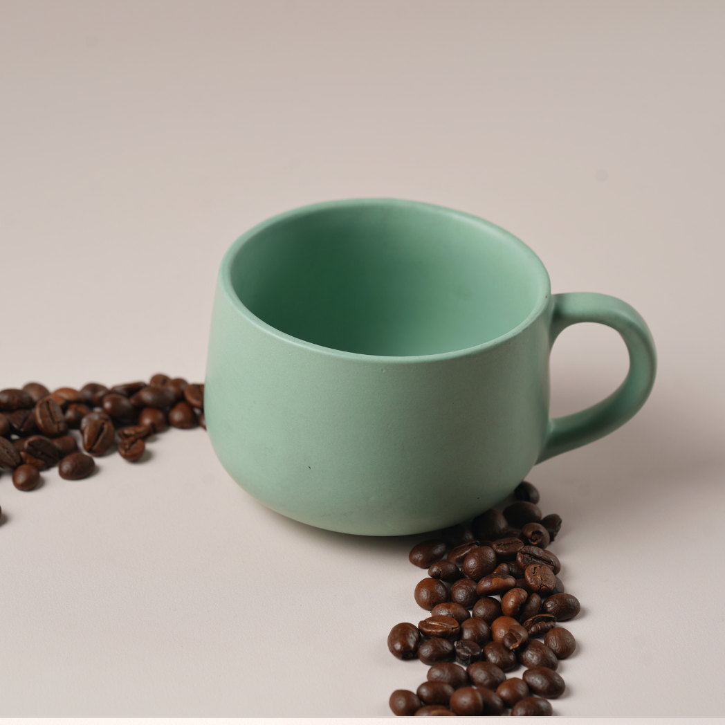 Minimalist Matte Green Ceramic Coffee Mug - Perfect for Coffee Lovers