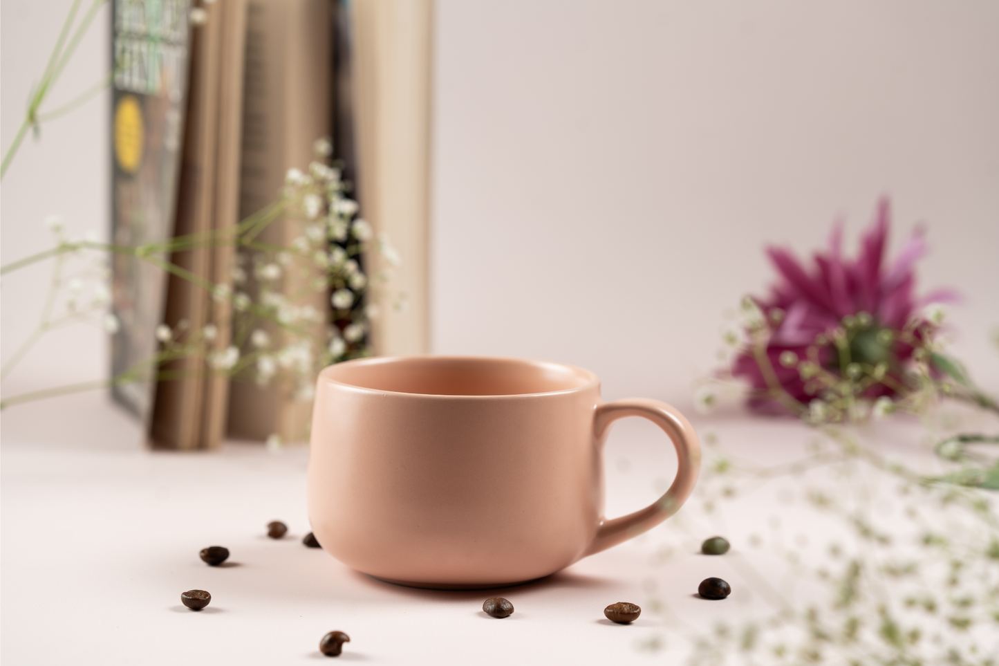 Minimalist Matte Green Ceramic Coffee Mug - Perfect for Coffee Lovers